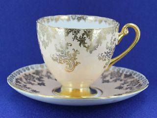 Elegant Shelley Fine Bone China Gold Leaf Trim Peach Color Teacup
