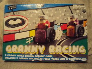 GRANNY RACING   2 PLAYER TRACK RACING GRANNY GAME (COMPLETE)