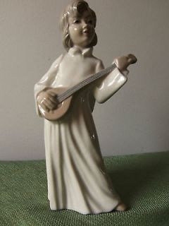 Tengra ANGEL WITH MANDOLIN Porcelain Figurine from Valentia, Spain