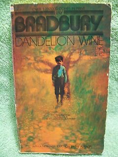 RAY BRADBURY DANDELION WINE PAPERBACK BOOK AUTHOR OF FAHRENHEIT 451