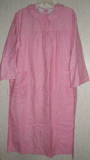 WOMENS Salk BRAND PINK & WHITE FLORAL FLANNEL HOSPITAL GOWN SIZE M
