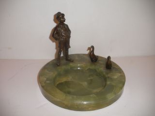 ANTIQUE AUSTRIAN BRONZE SCULPTURE ONYX ASHTRAY BOY WITH GEESE