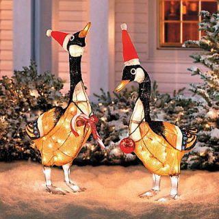 GRADE LIGHTED WHIMSICAL CANADIAN GEESE OUTDOOR CHRISTMAS DECOR SET 2