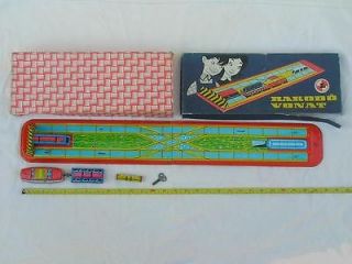 WIND UP CLOCKWORK TIN TOY TRAIN SET BOXED PINKISH RED/WH ITE LOCO