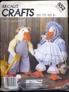 McCalls Crafts 852 Decorative Geese in Clothes Pattern