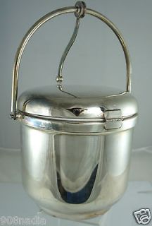 VINTAGE SILVER PLATED ICE BUCKET W/HANDLE BY REED & BARTON
