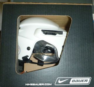 New Nike Bauer 5500 Hockey Helmet NBH 5500 White Size Small 1027259
