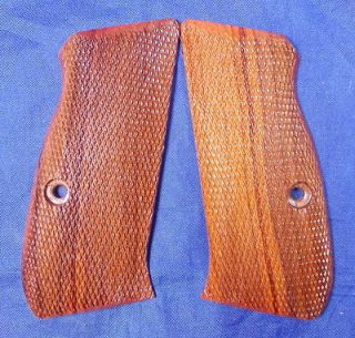 NEW WOOD CHECKERED GRIPS FOR CZ 75,85, COMPACT, CZ 75, 85D