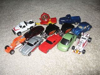 12 Maisto Diecast Model Cars 164 Scale VW Ford Chevy Cars and Trucks