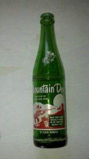 Vintage MOUNTAIN DEW BOTTLE   Bottled by Maw & Paw   Outhouse Label 10