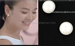 FAUX WHITE PEARL,MAGNETIC CLIP ON,BUTTON STUDS EARRINGS
