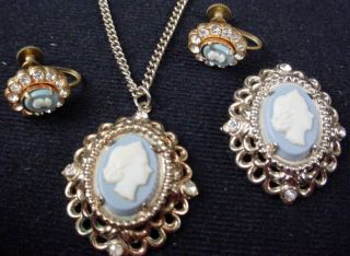 Vintage 1960s CORO Cameo Parure Set Brooch Necklace Earrings Queen