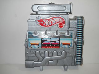 1992 Hot Wheels Engine 20 Car Display Carry Case 25th Anniversary