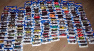 Hot wheels big lot of 154 cars unopened great condition many