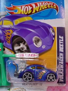 NEW CASE L 2012 i Hot Wheels VOLKSWAGEN BEETLE 151 BLUE VW BUG Heat