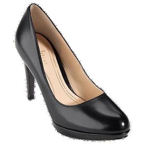 Cole Haan Womens Chelsea Pump Black Shoes   D39485