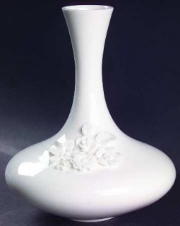 Wedgwood Petal Bud Vase, Fine China Dinnerware   Bone,All White,Sculpted Flowers