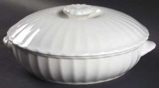 Mikasa Yardley 1.50 Qt Round Covered Casserole, Fine China Dinnerware   Maxima L