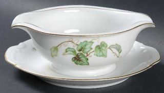 Sone Moss Ivy Gravy Boat with Attached Underplate, Fine China Dinnerware   Green