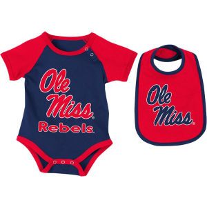Mississippi Rebels Colosseum NCAA Newborn Junior Creeper/Bib Set