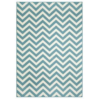 Indoor/ Outdoor Blue Chevron Rug (53 X 76)