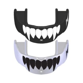 TapouT Special Edition Fang Mouth Guard Black/White   8402Y