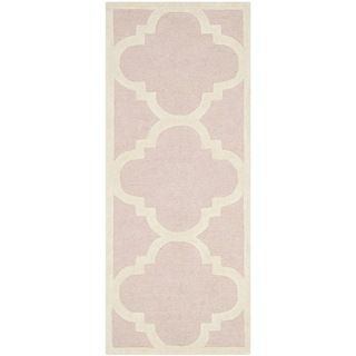 Safavieh Handmade Moroccan Cambridge Light Pink/ Ivory Wool Rug (26 X 10)